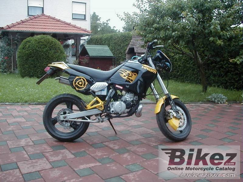 Big  125 super city picture and wallpaper from Bikez.com